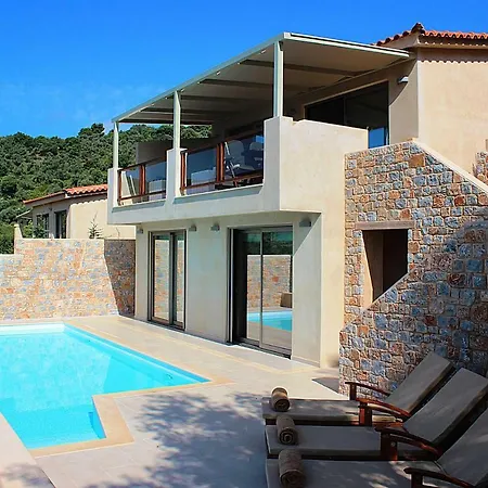 Zaki Villa