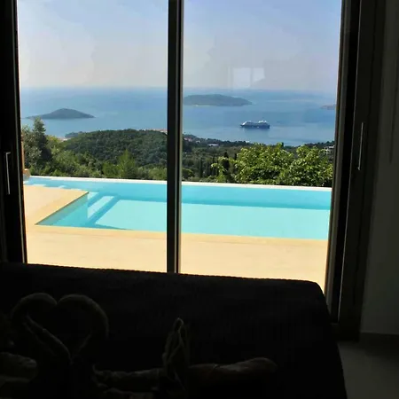 Zaki * Moni Evaggelistrias