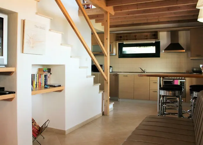 Zaki Villa Moni Evaggelistrias